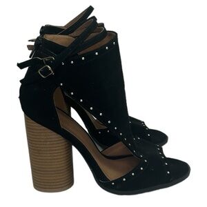 Charlotte Russe SZ 7 Black Faux Suede Studded Bootie CutOut PeepToe Stacked Shoe